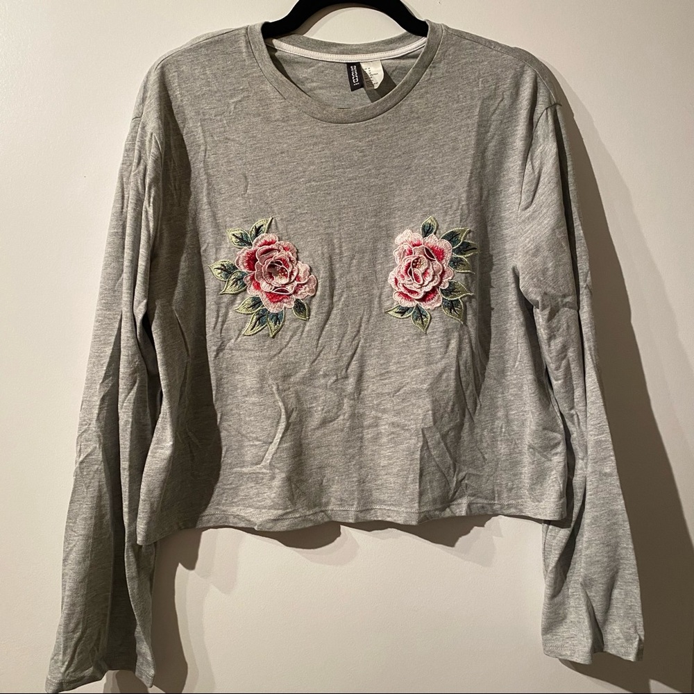 Rose cropped shirt